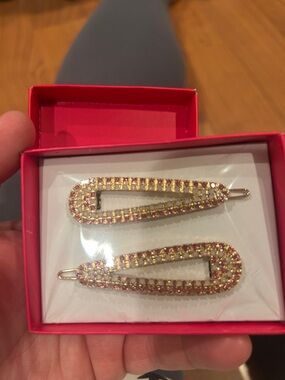 Hair clips